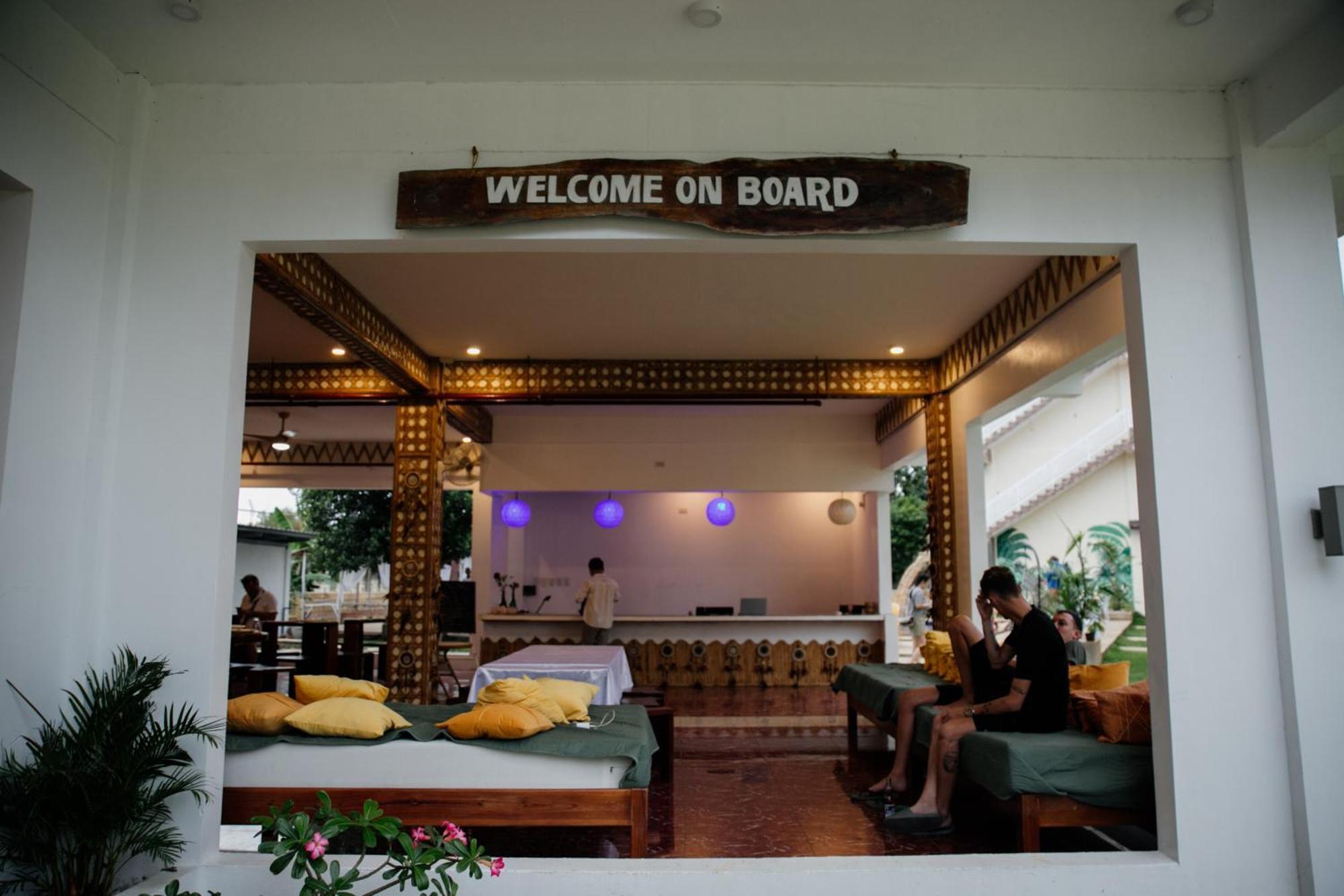 On Board Lifestyle Panglao Resort Exterior photo