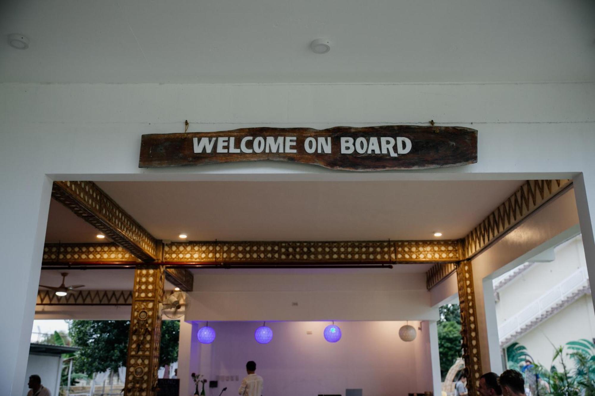 On Board Lifestyle Panglao Resort Exterior photo
